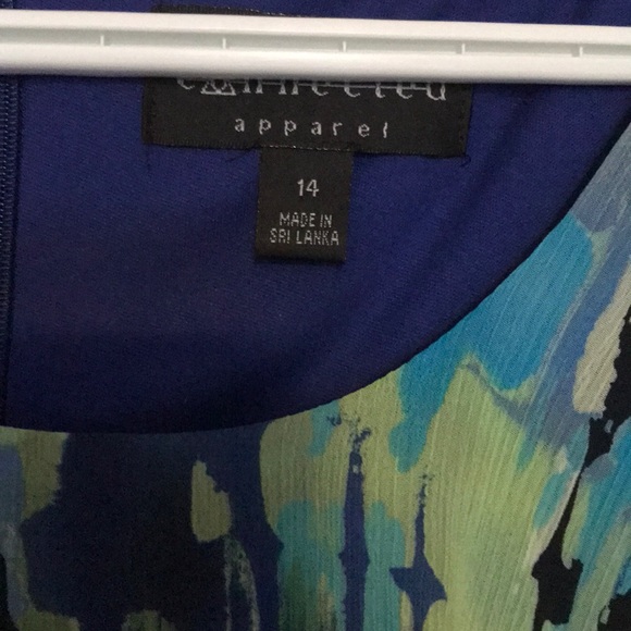 Women’s dress - Picture 3 of 5